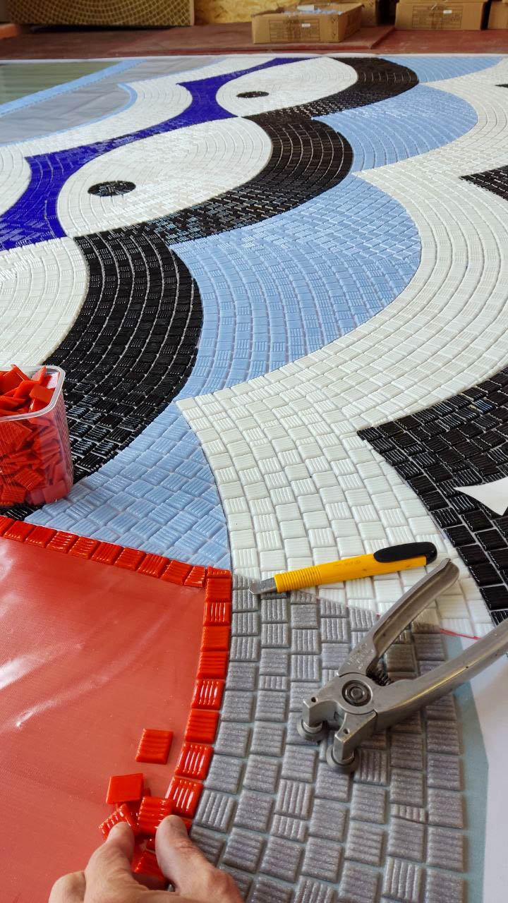 Мозаика на Киевскую, 137 в процессе