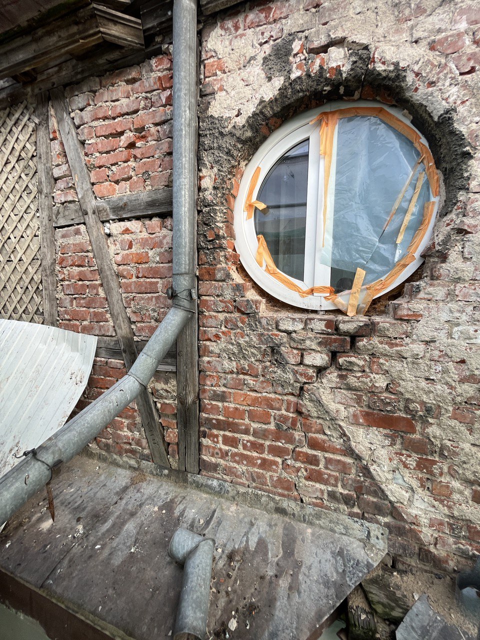 Воссоздали историческую кровлю в Советске