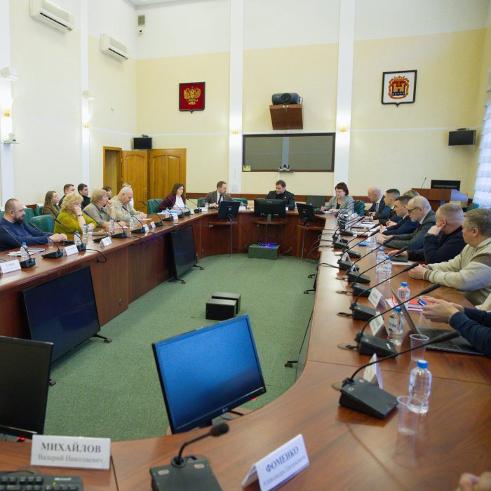 Приняли участие в заседании рабочей группы комитета Госдумы по строительству и ЖКХ