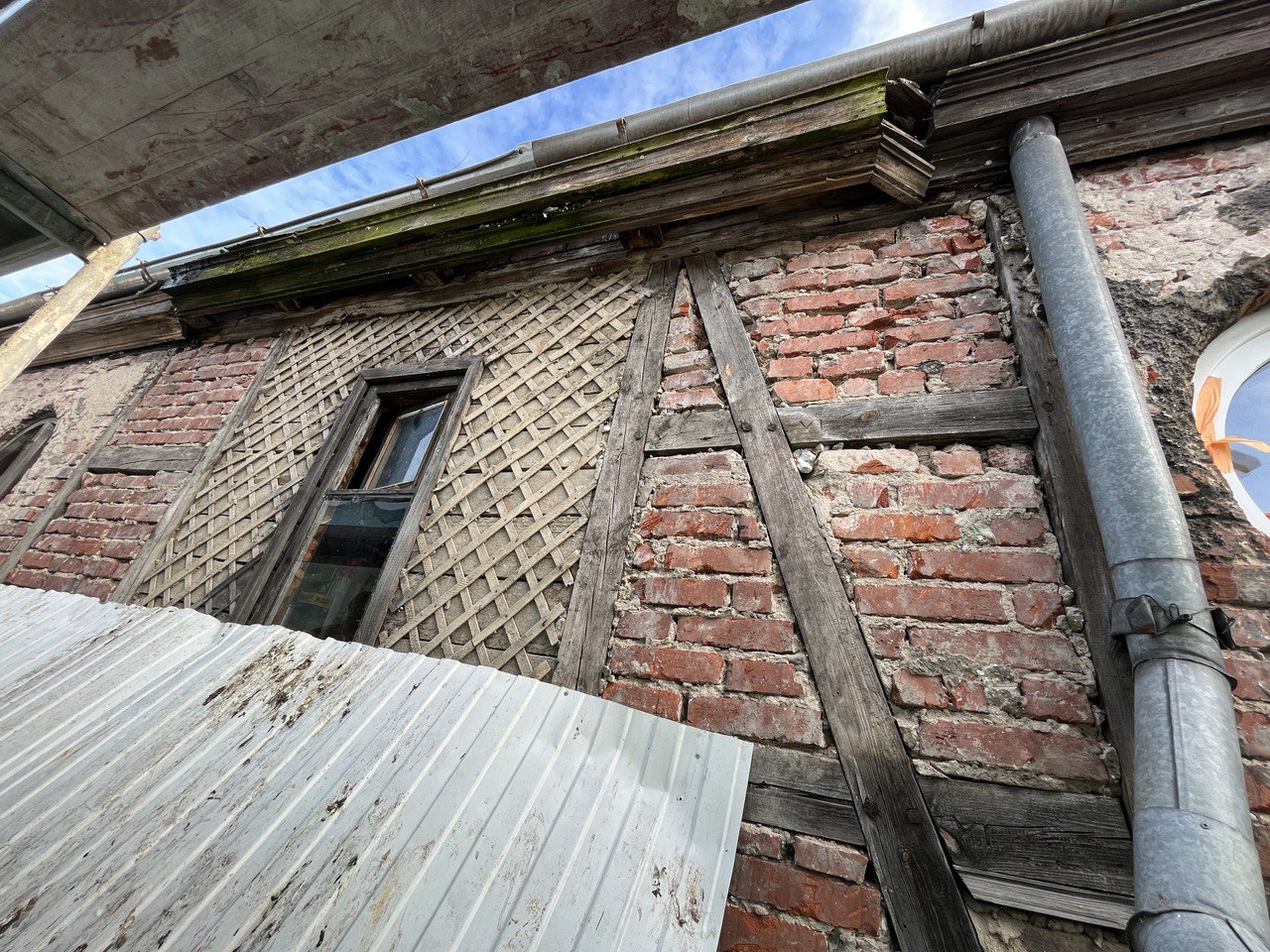 Воссоздали историческую кровлю в Советске