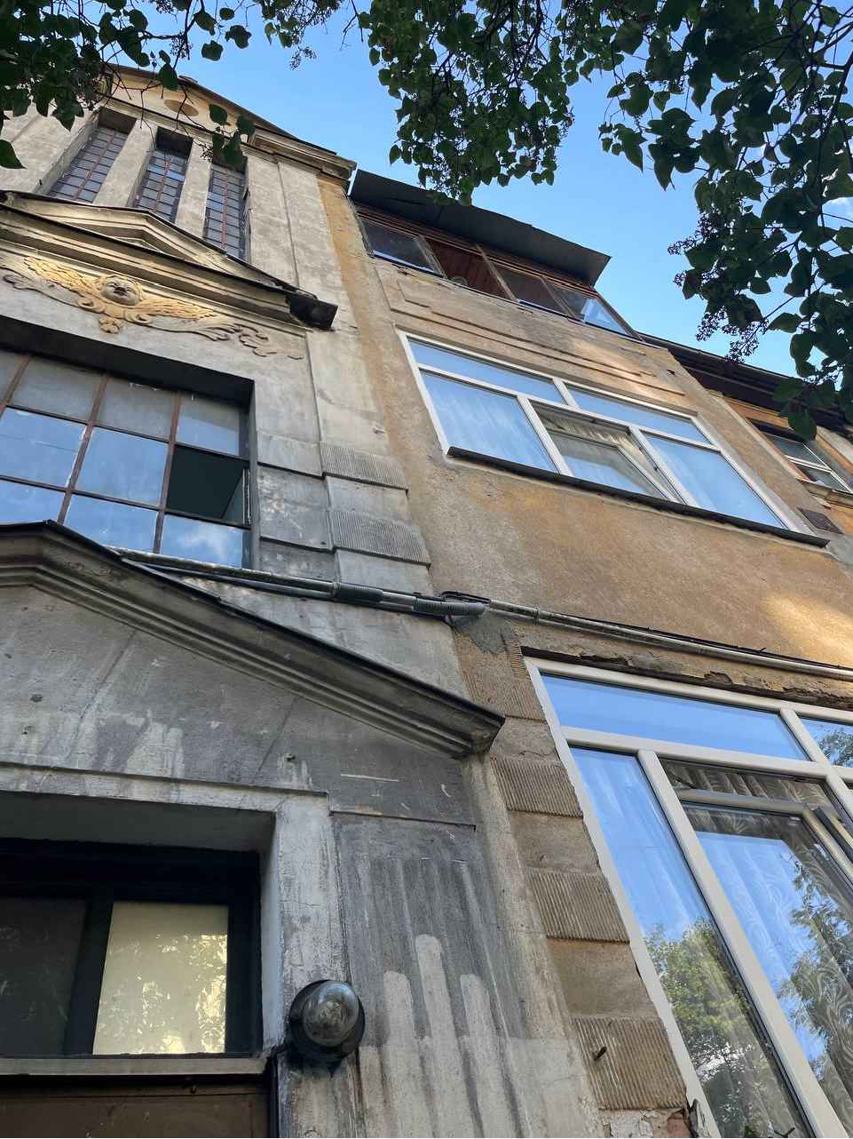 Ремонтируем ещё одно эклектичное здание 