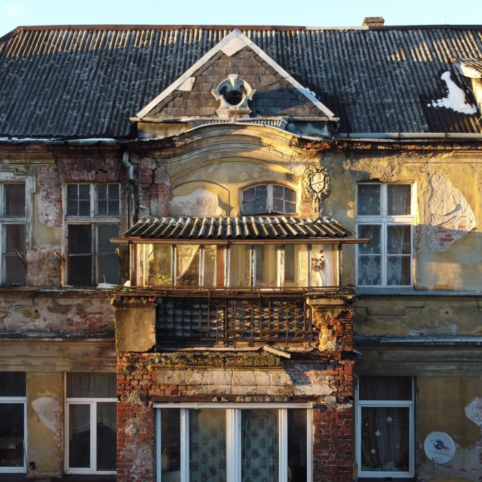 Приступили к капремонту ЖК «Кёнигсек»