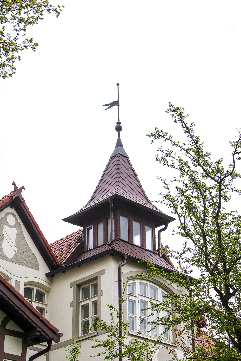 Приводим в порядок всё: вплоть до шпилей зданий