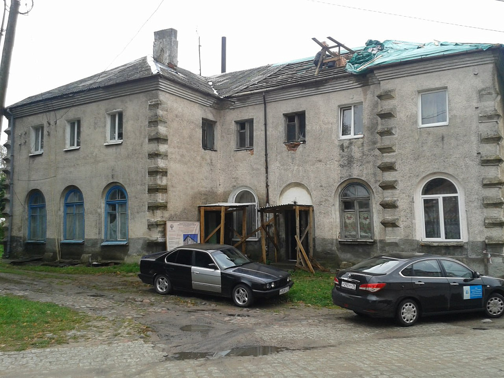 пос. Железнодорожный, ул. Коммунистическая, 25