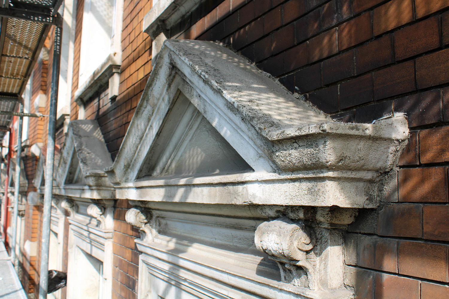 Ремонтируем фасад на на Багратиона, 24-28/Эпроновской, 2