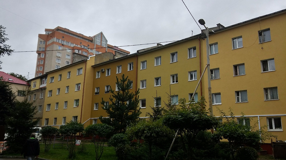 г. Калининград, пр-т Калинина, д. 29-33, пер. Калинина, д. 4-10