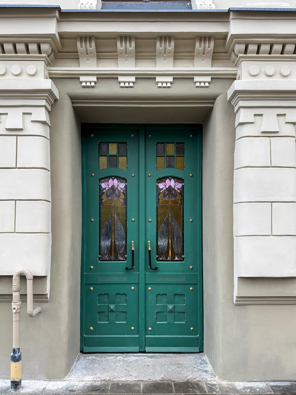 Новые дверные ручки 