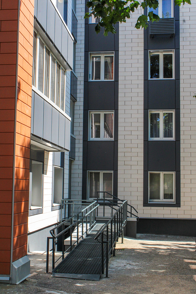 г. Калининград, набережная Адмирала Трибуца, 37