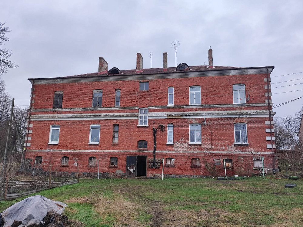 пос. Железнодорожный, ул. Коммунистическая, 38