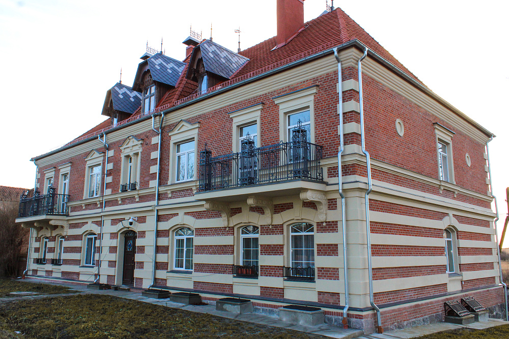 пос. Железнодорожный, ул. Коммунистическая, 38