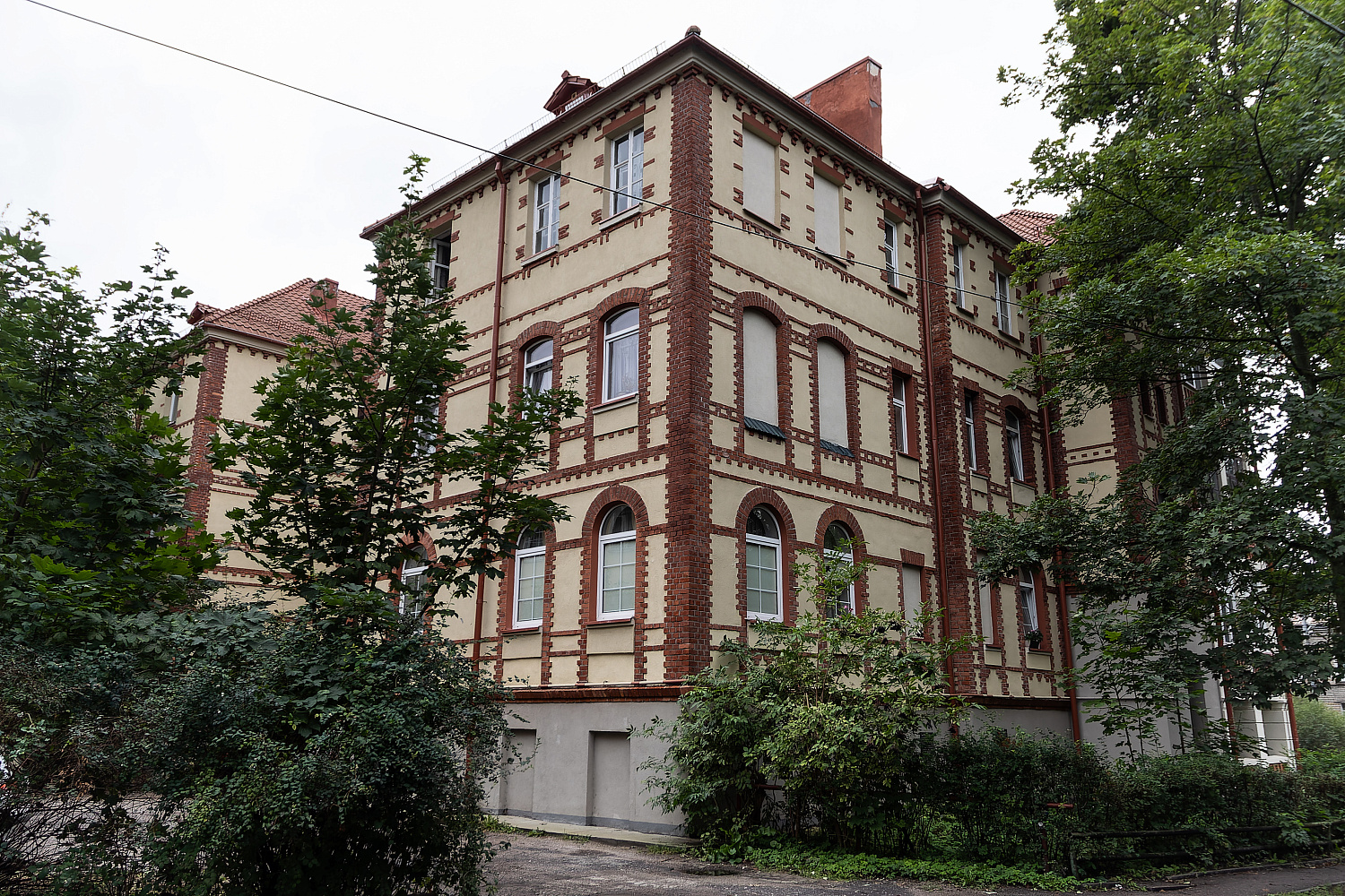 г. Калининград, ул. Комсомольская, 28-30