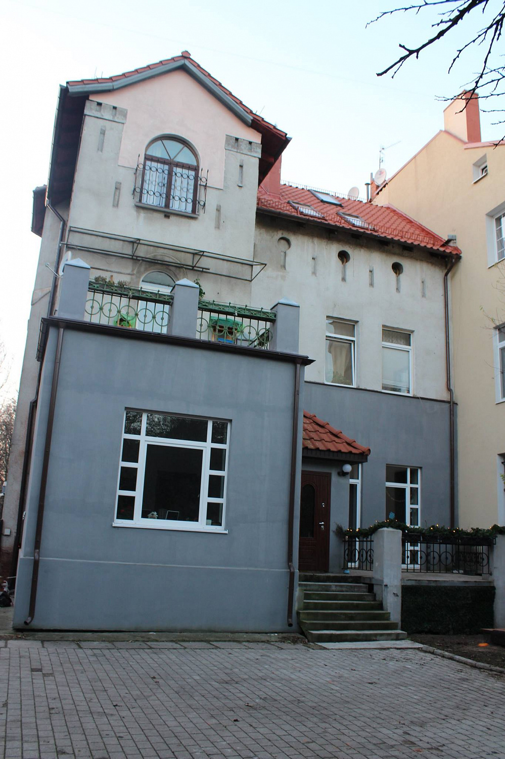 г. Калининград, ул. Комсомольская, 24