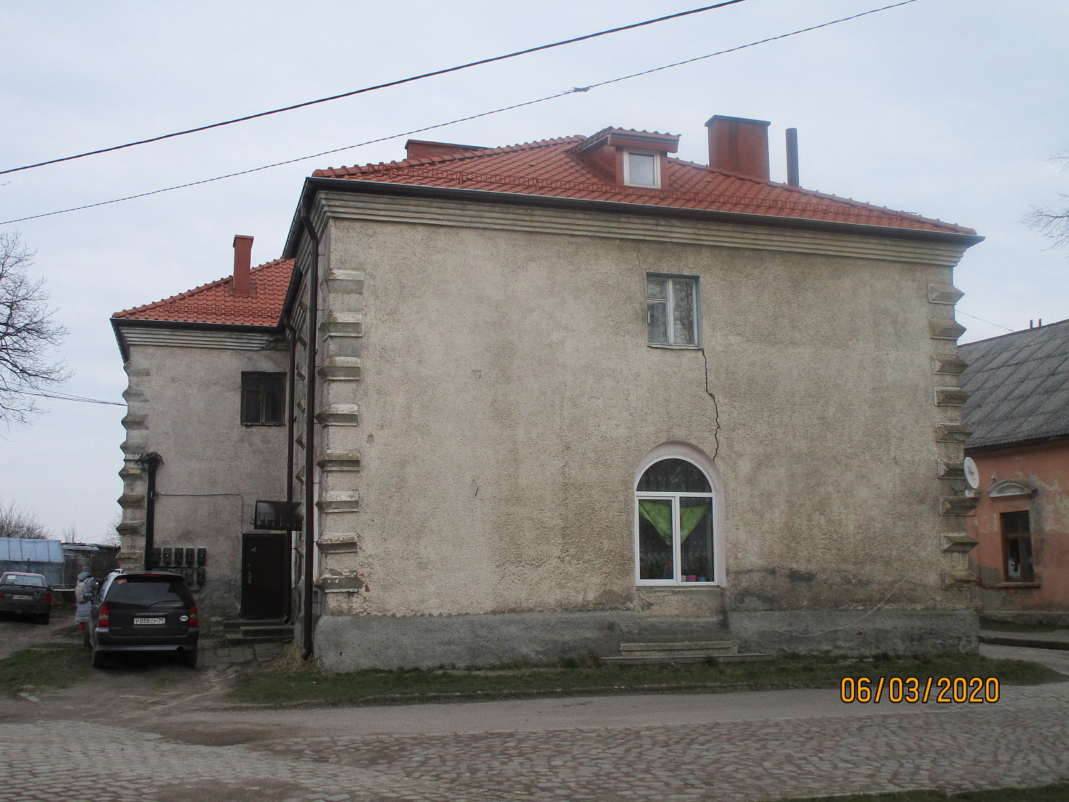 пос. Железнодорожный, ул. Коммунистическая, 25