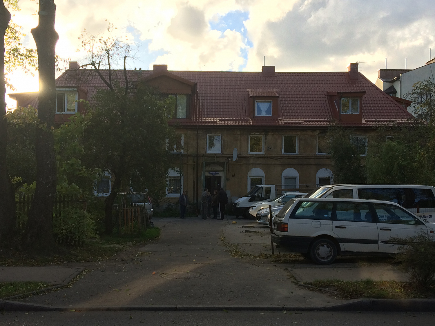 г. Калининград, ул. Каштановая аллея, 121-123