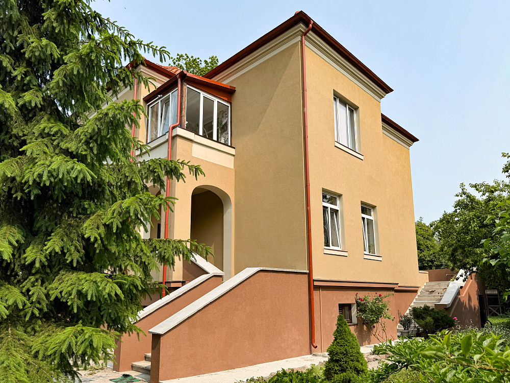 г. Калининград, ул. Тельмана, 12