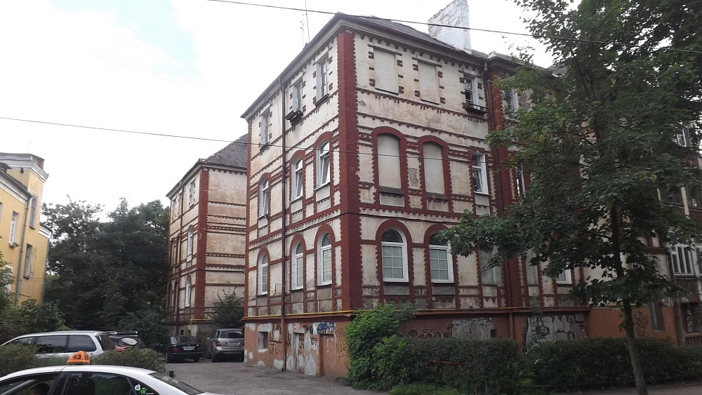 г. Калининград, ул. Комсомольская, 28-30