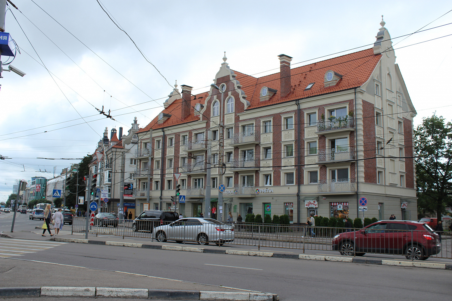 г. Калининград, Ленинский пр-т, д.2-4