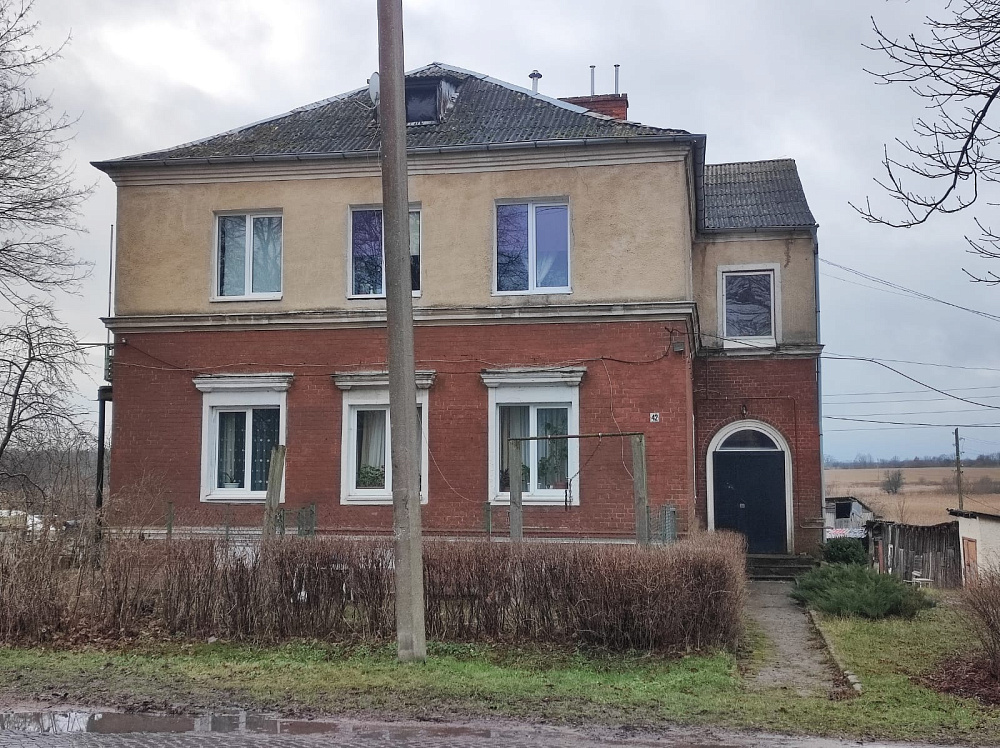 пос. Железнодорожный, ул. Коммунистическая, 42