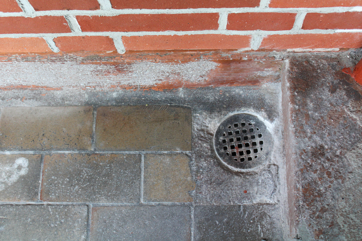 Ход работ в доме № 120 на улице 1812 года