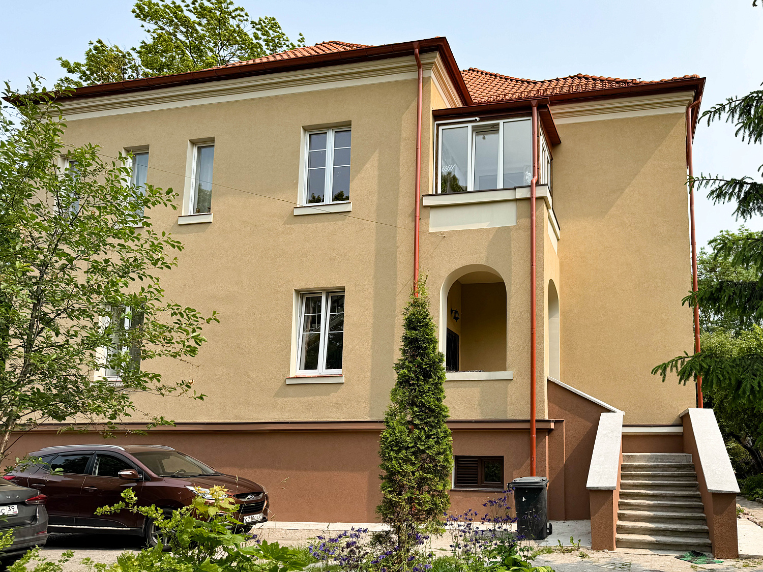 г. Калининград, ул. Тельмана, 12