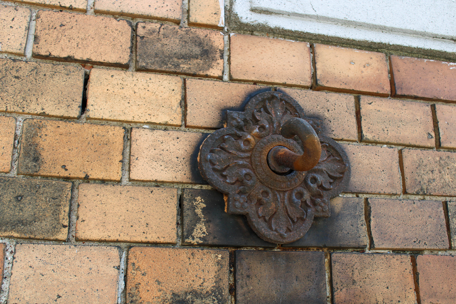 Ремонтируем фасад на на Багратиона, 24-28/Эпроновской, 2